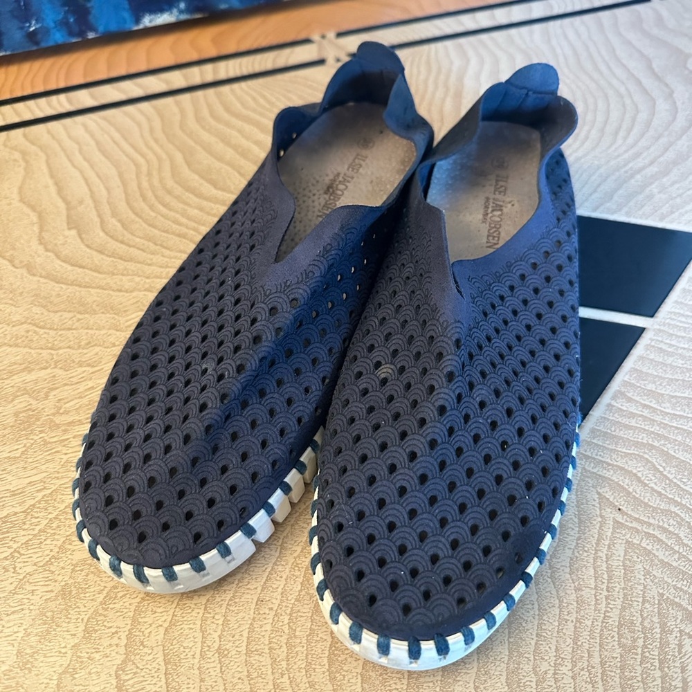 ILSE JACOBSEN Navy Blue Tulip Slip-On Sneakers